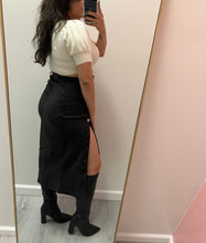 Load image into Gallery viewer, Sittin’ Pretty Denim Skirt (Black)